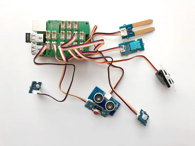 Raspberry Pi with Grove Base Hat and connected Grove modules