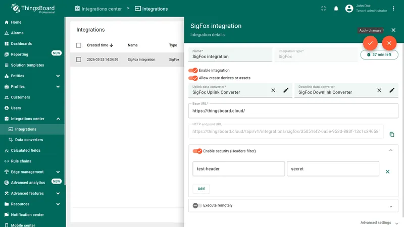SigFox Integration in edit mode — SigFox Downlink Converter now assigned in the Downlink data converter field, Apply changes button highlighted